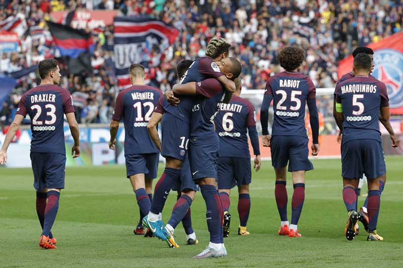 Con doblete de Neymar, el PSG apabulla 62 al Burdeos en Liga 1