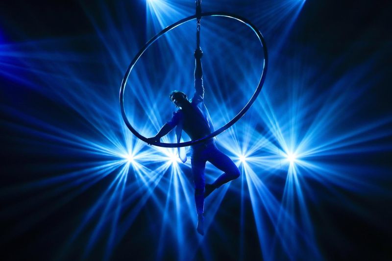 Espectáculo de circo de ensueño suizo 01 290623