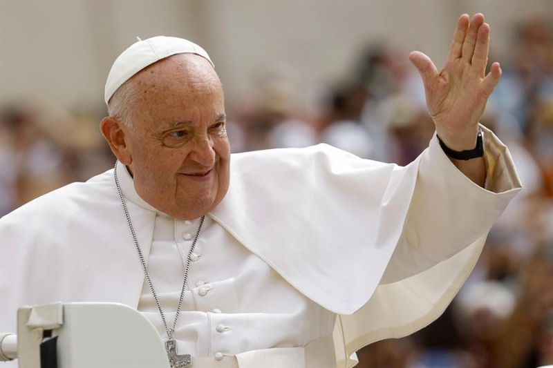 El papa Francisco antes de la audiencia general de este 19 de junio. EFE/EPA/FABIO FRUSTACI 01 190624