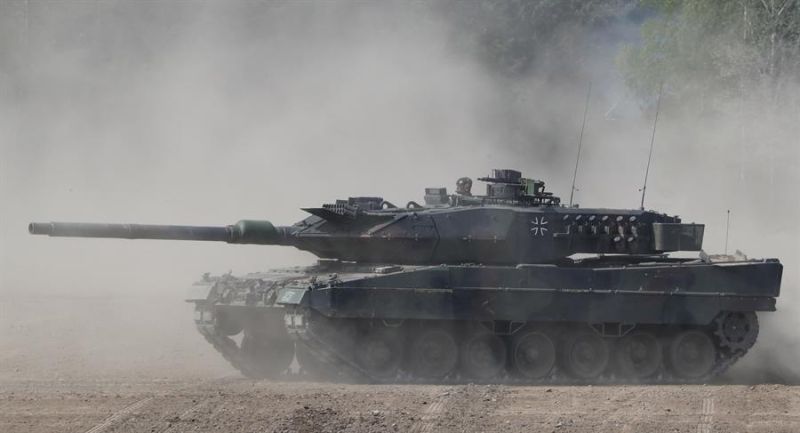 Imagen de archivo de un tanque Leopard 2 alemán. 01 250123