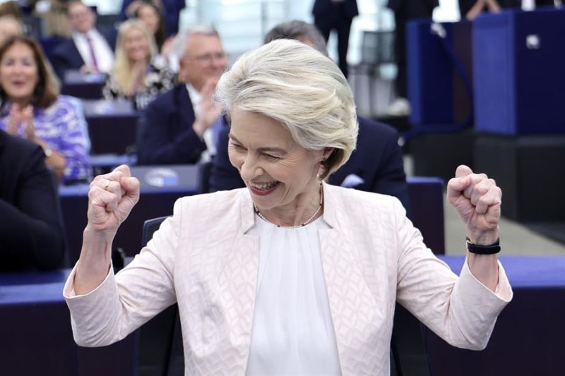 Ursula von der Leyen reacts after being re-elected as European Commission President during a plenary session of the European Parliament in Strasbourg, France, 18 July 2024. efe 01 180724