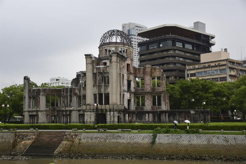 Imagen de archivo. La Cúpula de la Bomba Atómica, la estructura más próxima que resistió al impacto de la bomba y que se mantiene como recuerdo de lo ocurrido. El 6 de agosto de 1945, el bombardero estadounidense Enola Gay dejó caer sobre Hiroshima. EFE