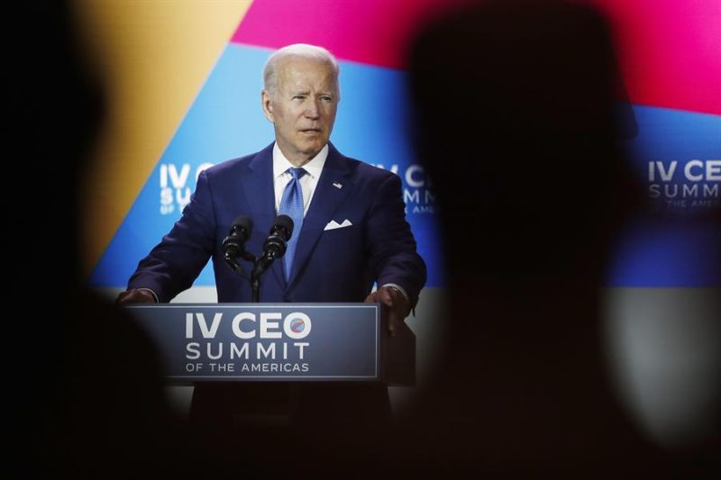 El presidente de los Estados Unidos, Joe Biden, habla en la IV Cumbre de CEO de las Américas en Los Ángeles, California, EE. UU. 01 100622