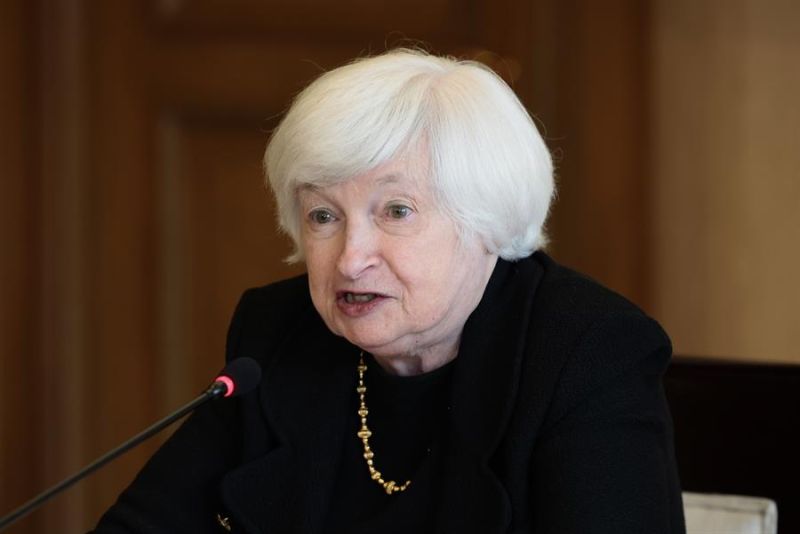 La secretaria del Tesoro de EEUU, Janet Yellen habla durante una reunión con estudiantes de economía y economistas este miércoles, en la Ciudad de México (México). EFE/José M 01 071223