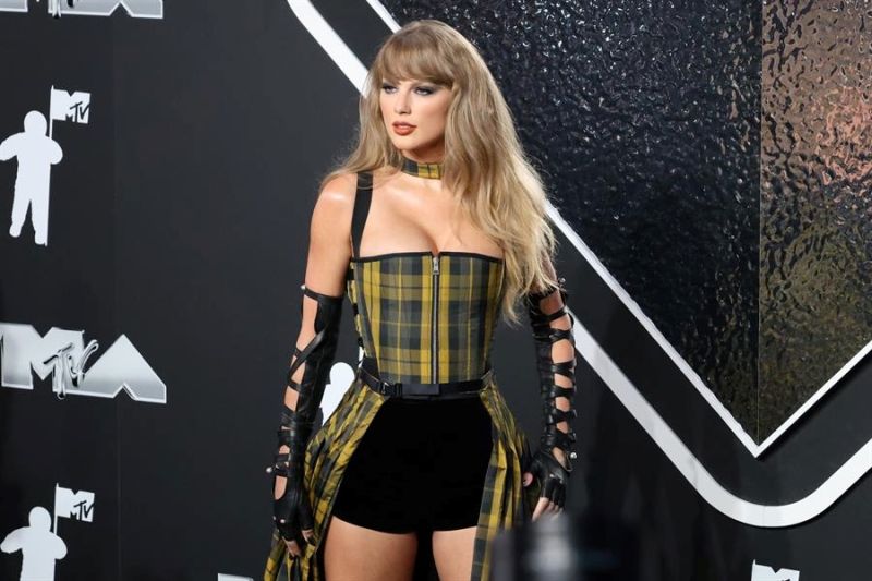 Fotografía de archivo del 11 de septiembre de 2024 de la cantante estadounidense Taylor Swift durante la alfombra roja de los MTV Video Music Awards 2024, en el UBS Arena en Nueva York (Estados Unidos). EFE/ Octavio Guzmán 01 200924