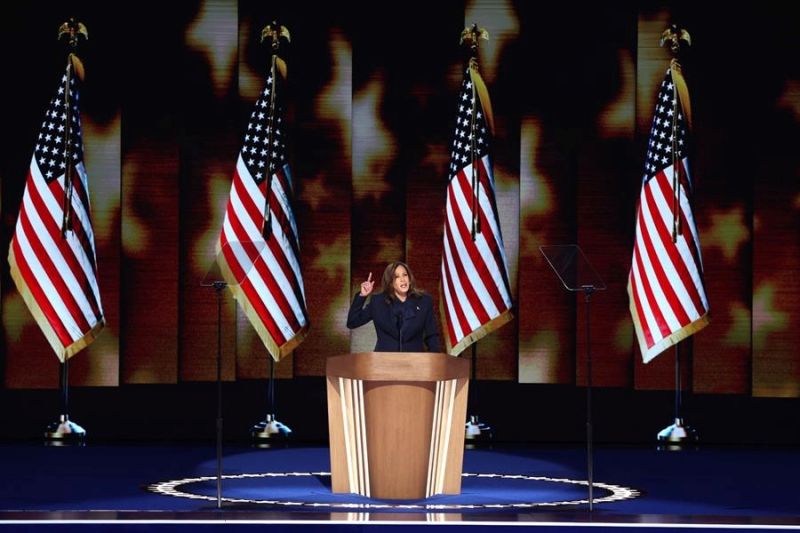 Fotografía de archivo de la vicepresidenta y candidata demócrata, Kamala Harris. EFE/EPA/MICHAEL REYNOLDS 01 300824