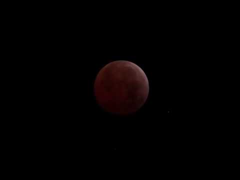 Embedded thumbnail for Latinoamérica es testigo de un eclipse lunar que no se repetirá en dos décadas